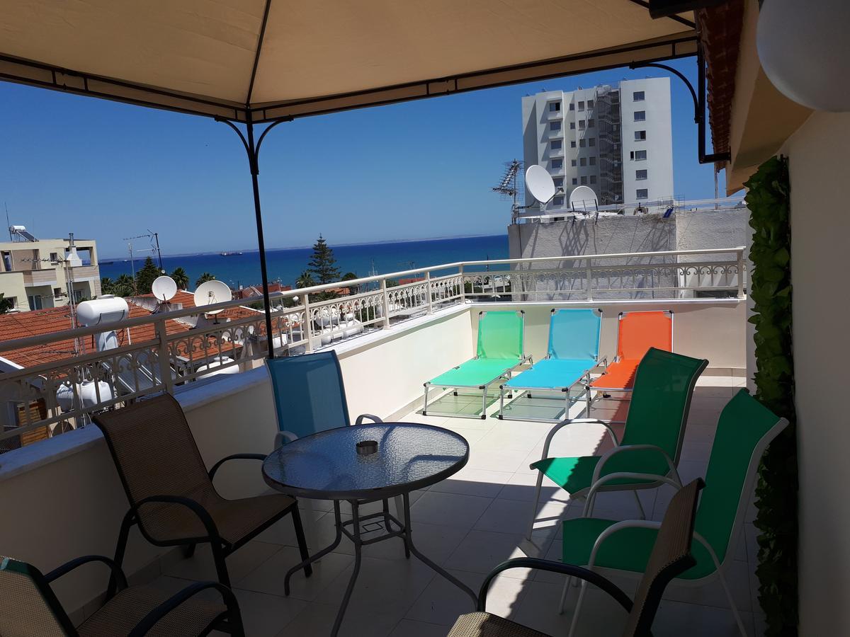 Panikos Beach Apartment I Larnaca Exterior foto